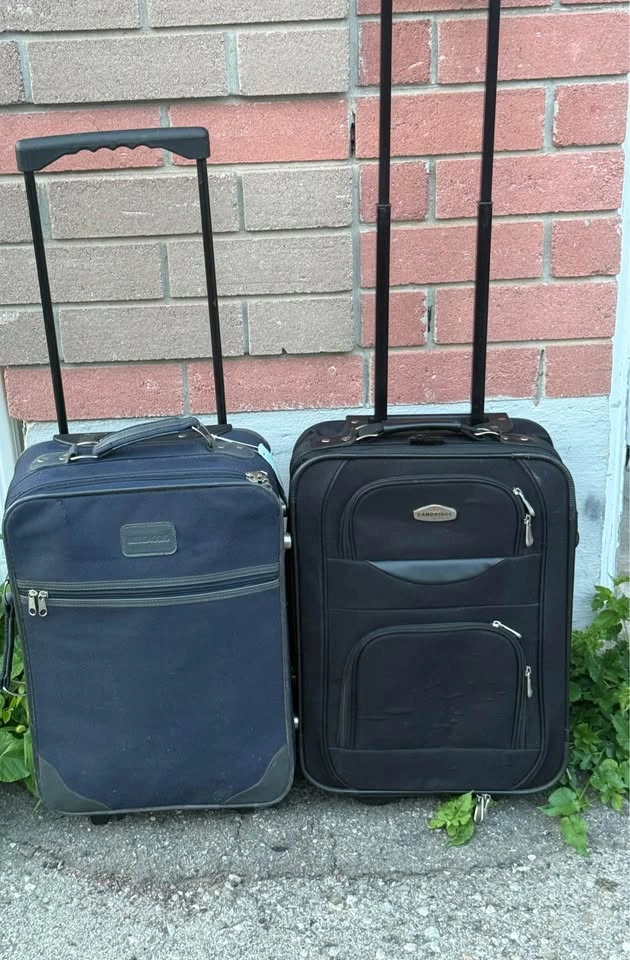 Set of 2 Rolling Carry-On Suitcases – Black & Navy Blue - photo 4