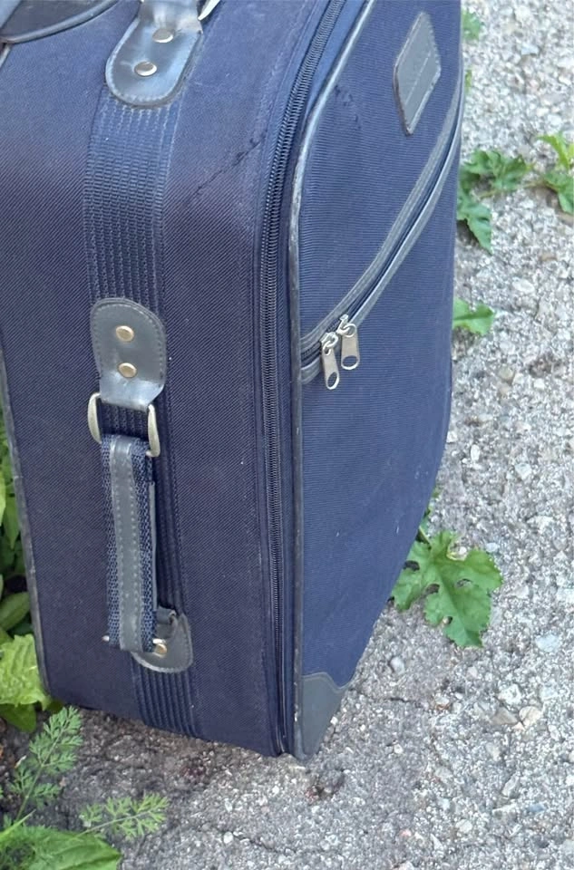 Set of 2 Rolling Carry-On Suitcases – Black & Navy Blue - photo 5