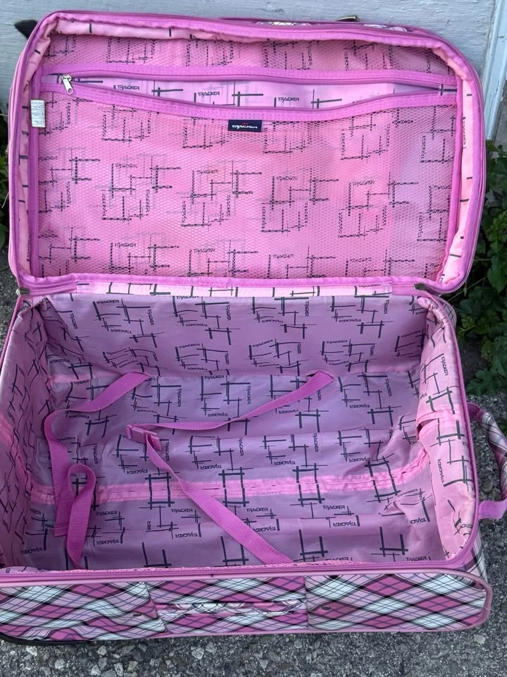 Tracker Pink Plaid Rolling Suitcase – Softside Carry-On - photo 3