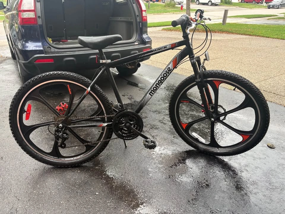 Mongoose Mack mountain bike - photo 2