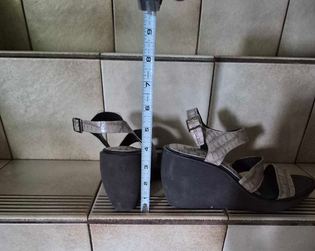 Donald Pliner Wedge Platform Sandals - photo 4
