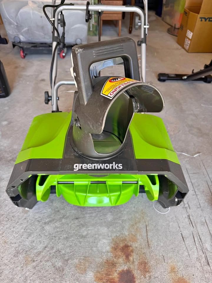 Greenworks 20” Electric Snow Blower – 13 Amp – Excellent Conditi