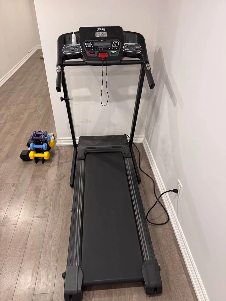 Everlast T500 Folding Treadmill – Like New – 16 km/h - photo 5