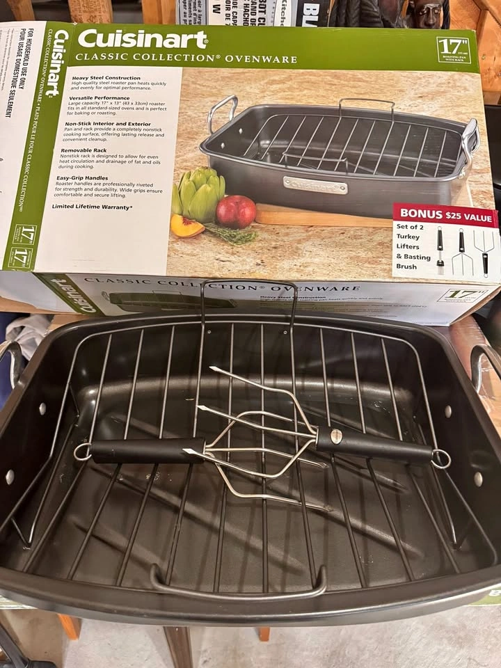 Cuisinart 17” Non-Stick Roasting Pan with Rack & Accessories