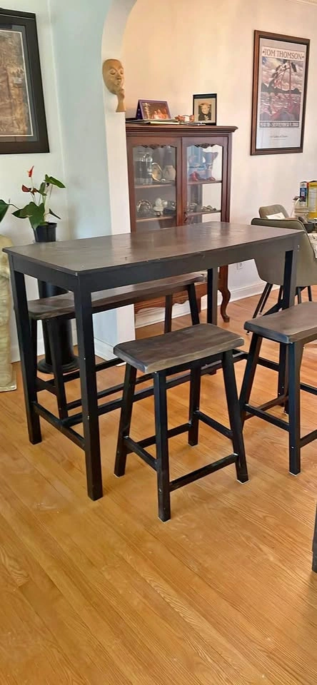 Bar style table with stools