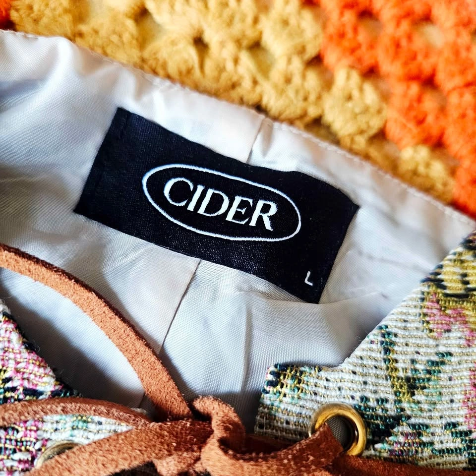 Cider Lace-Up Corset Crop Top Secret Garden Floral Tapestry L - photo 5