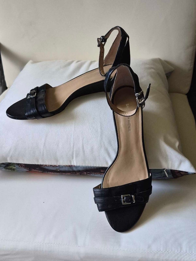 Saks Fifth Avenue wedge sandle