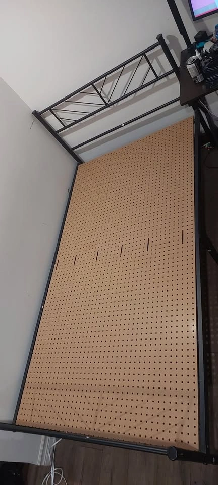 Twin Metal Platform Bed Frame - photo 2