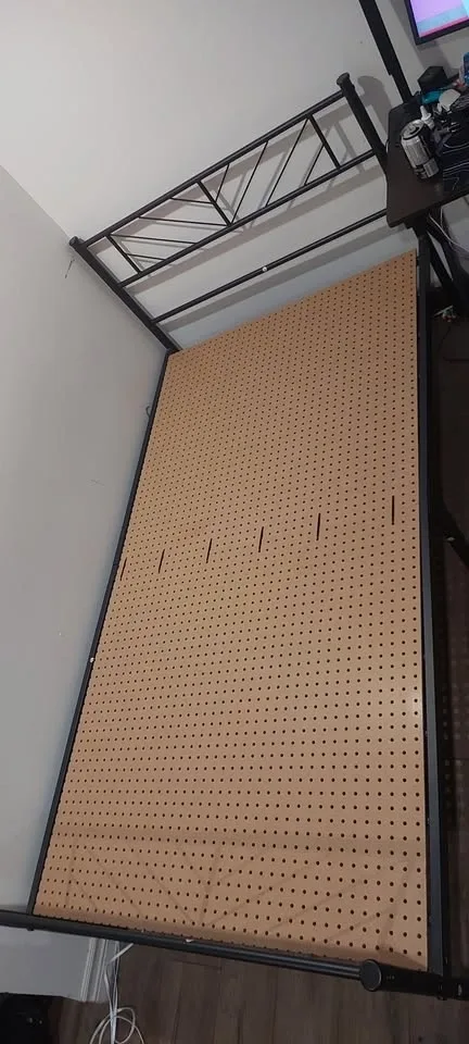 Twin Metal Platform Bed Frame - photo 2