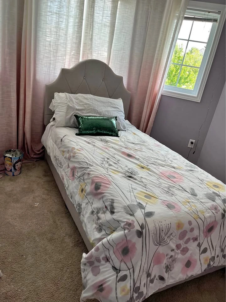 Charlotte tufted upholstered Twin bed frame and mattress