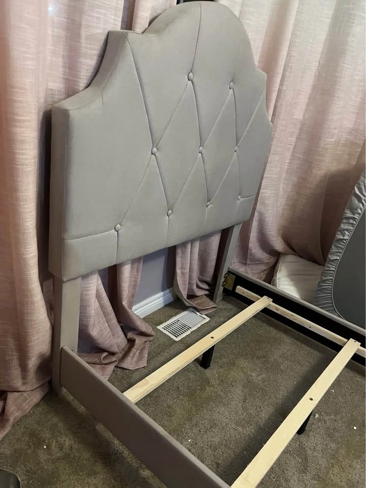 Charlotte tufted upholstered Twin bed frame and mattress - photo 4