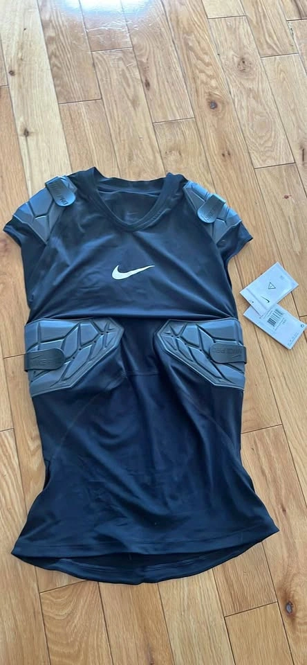 Nike Hyperstrong 4-Pad Football Undershirt - New With Tags