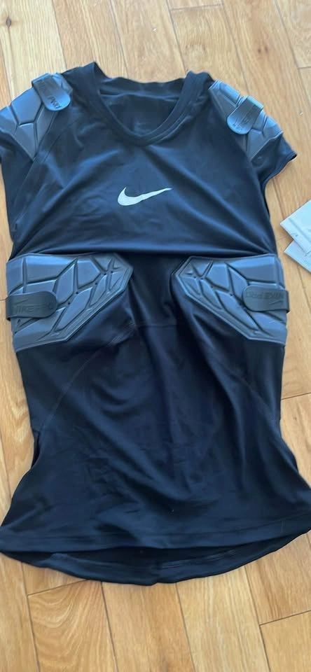 Nike Hyperstrong 4-Pad Football Undershirt - New With Tags - photo 3
