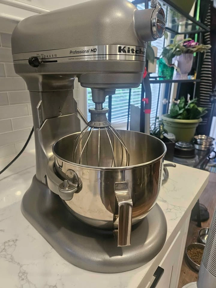 KitchenAid Professional HD 5-Qt Bowl-Lift Stand Mixer - Silver - photo 2