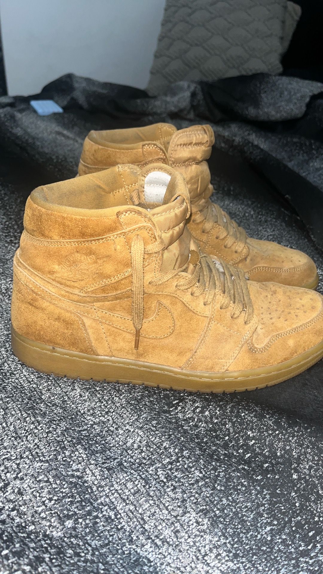 Air jordan 1 retro high OG Wheat - photo 2