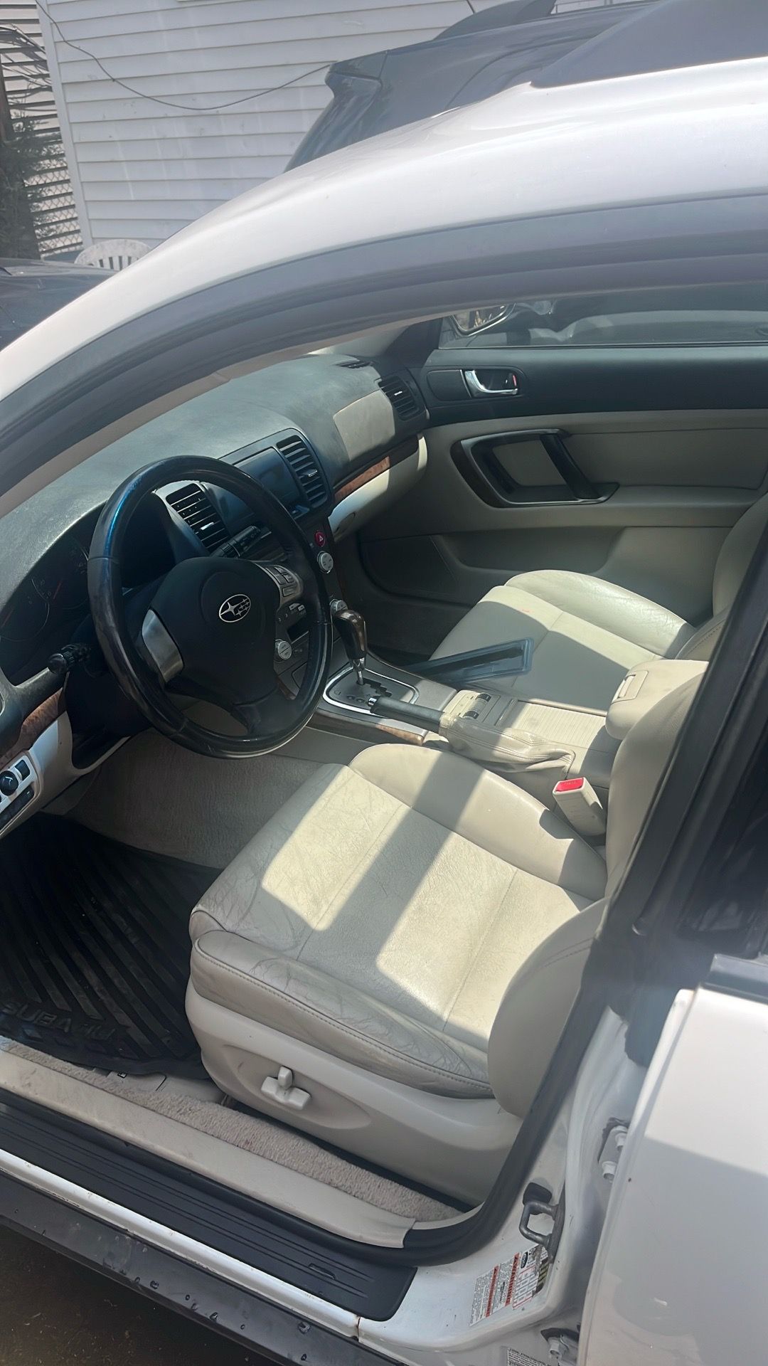 2008 Subaru - photo 2