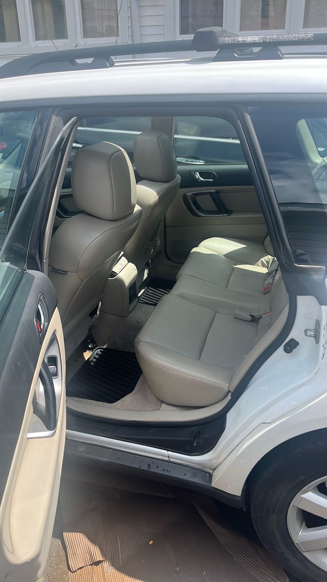 2008 Subaru - photo 3