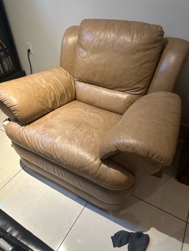Natuzzi Sectional - photo 2