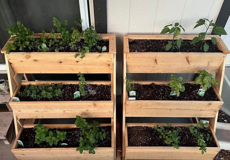 3 tier Handmade Premium single Cedar Planter Box - photo 2