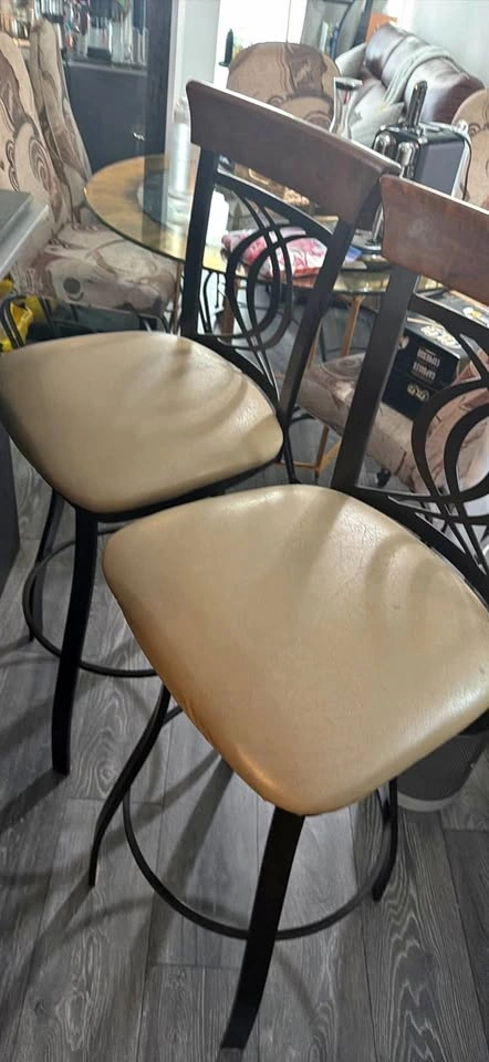 Set of 2 Swivel Metal Bar Stools
