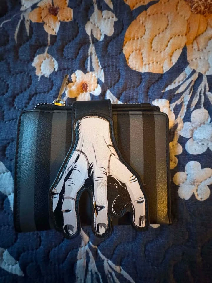 BN Wednesday Addams Wallet - photo 2