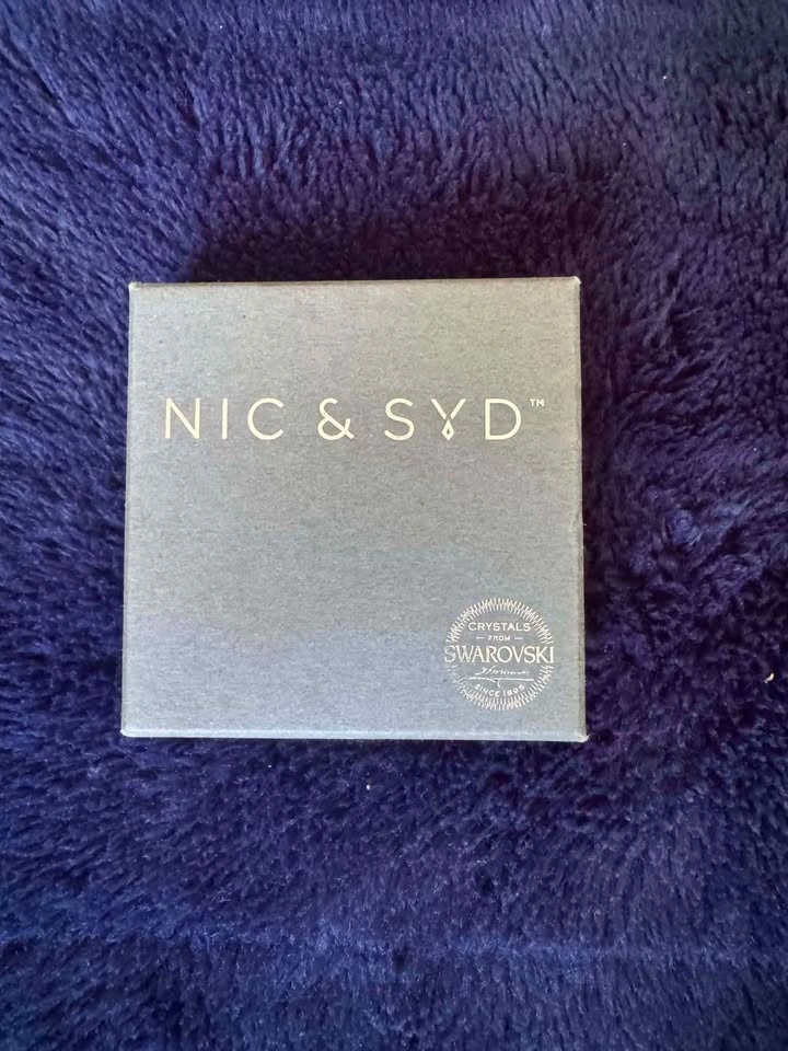 BNWT Nic & Syd Swarovski Jewelry Set (necklace & earrings) - photo 2