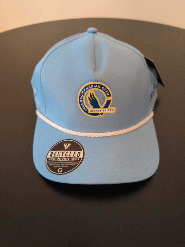Canada open hat in light blue