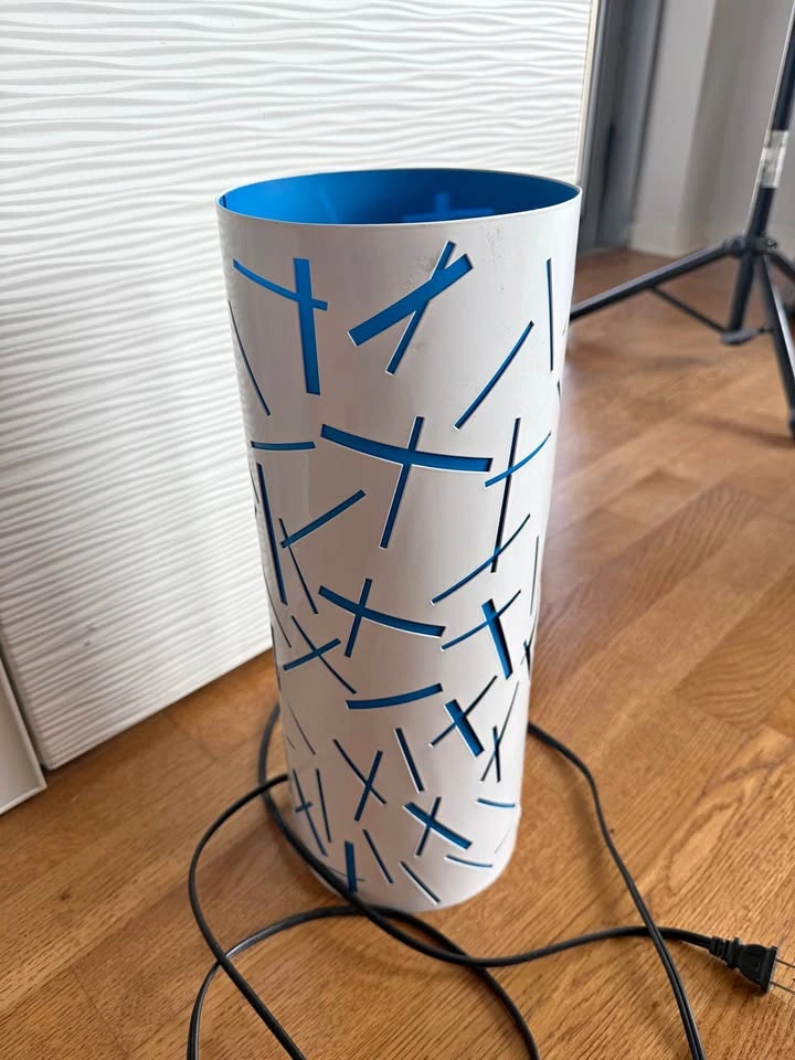 Floor lamp