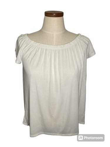 hollister off the shoulder top