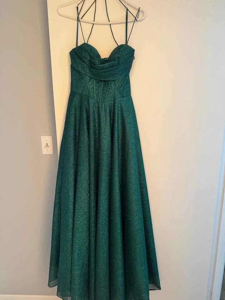 For Sale: Stunning Emerald Green Prom Dress (Size 4) - photo 3