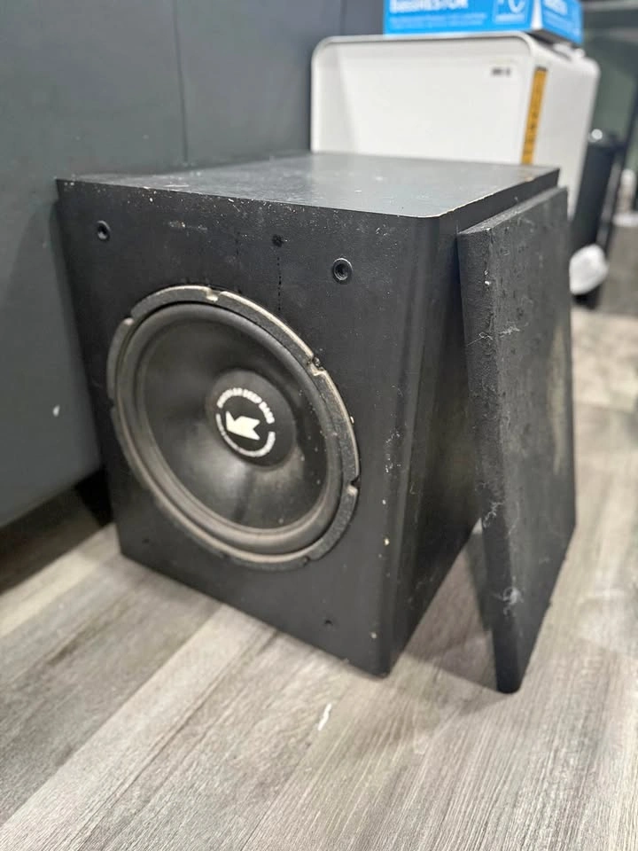 Miller & Kreisel Sound Powered Subwoofer V-125