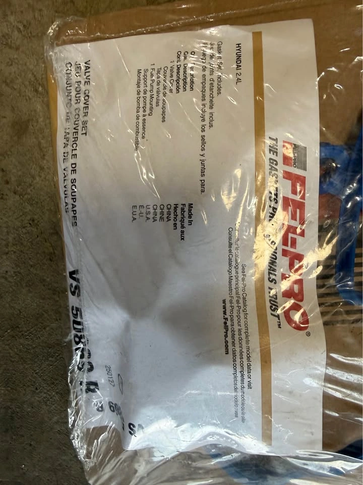 Fel-Pro Hyundai Valve Cover Gasket 2.4L Engine - photo 2