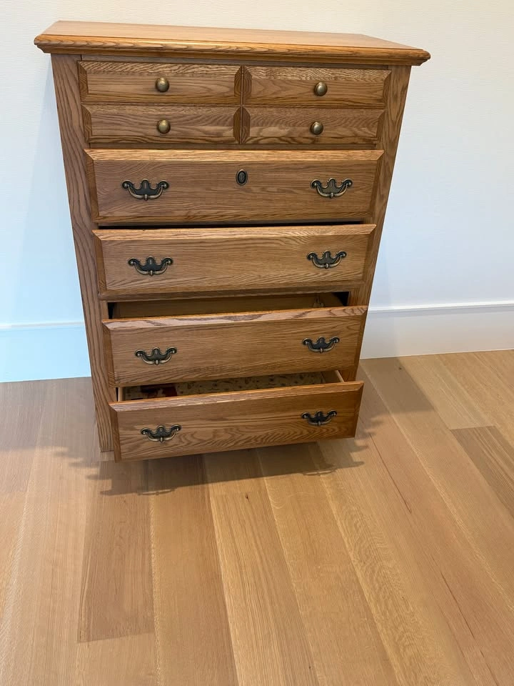 Solid Wood Chest of Drawers – Traditional Oak Style – 7 Drawers - photo 2