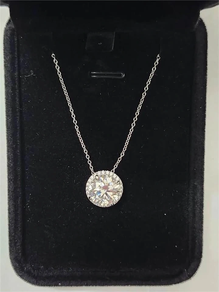 Moissanite Pendant on silver chain(5 cct) - photo 3