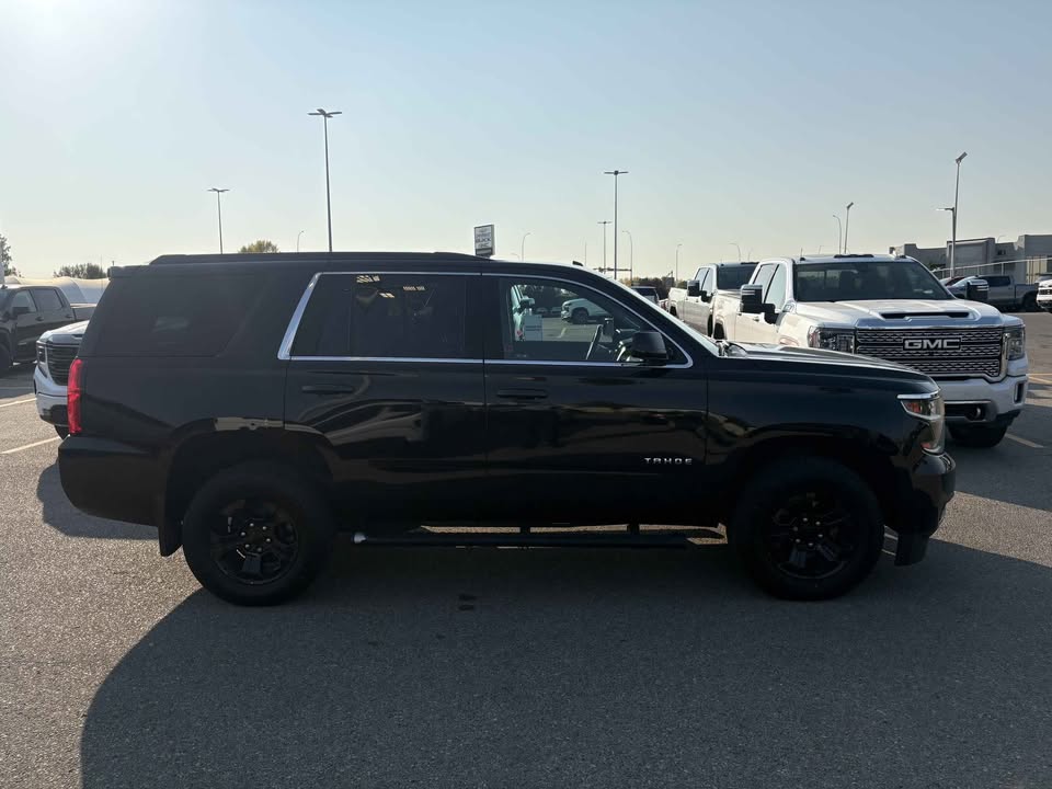 2019 Chevrolet Tahoe LS - photo 3