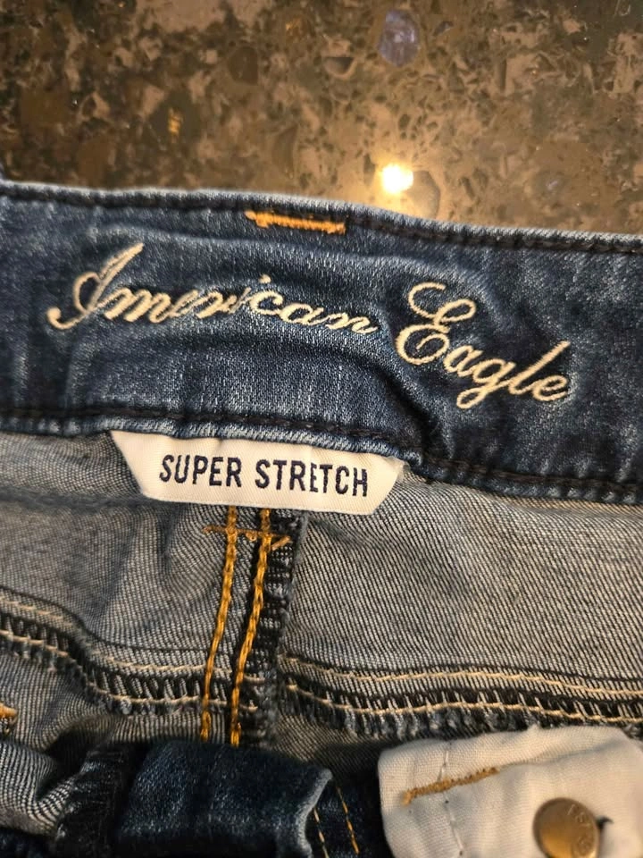 American Eagle Super Stretch Denim Shorts Size 2 - photo 2