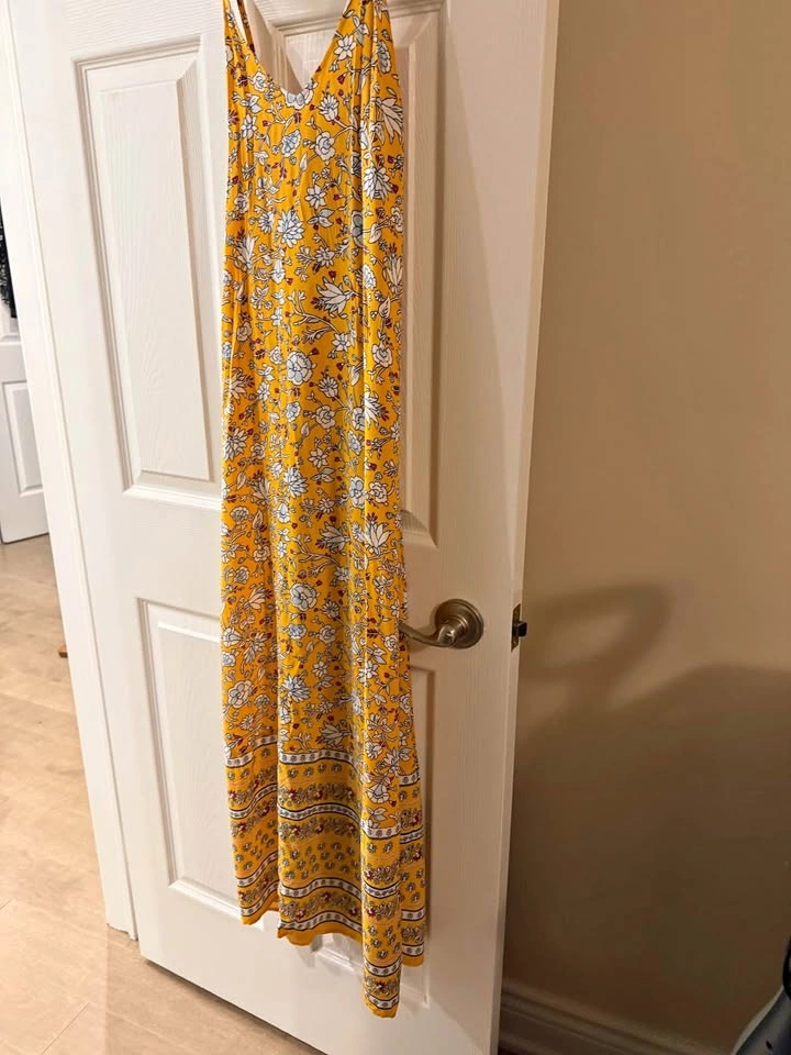 Old Navy Floral Maxi Dress