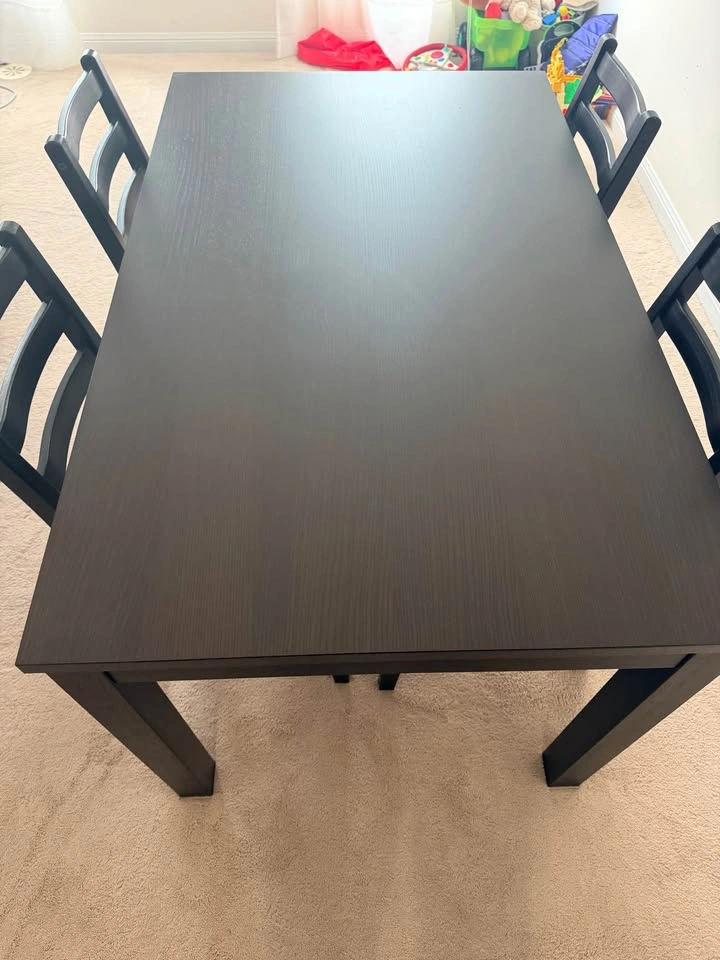 IKEA Extendable Dining Table + 4 Chairs – Great Condition - photo 3