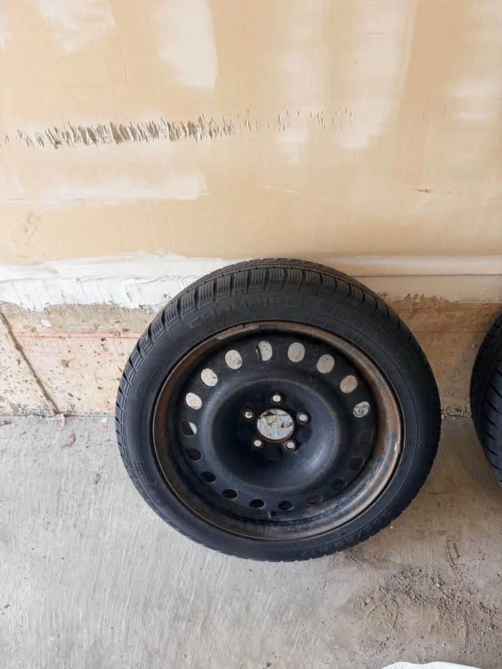GT Radial Winter Tires on Steel Rims – 225/45R17 - photo 2