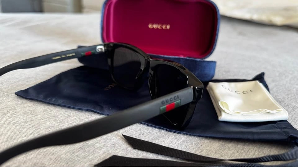 Gucci Sunglasses - photo 4