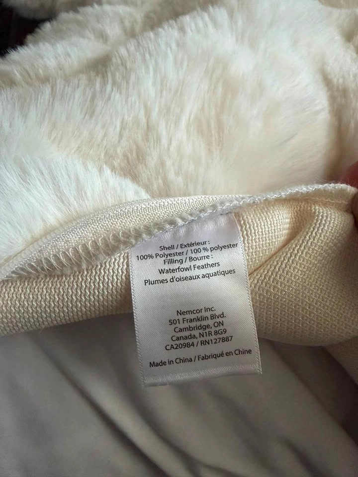 Thick Plush Faux Wool Throw Pillow - photo 3