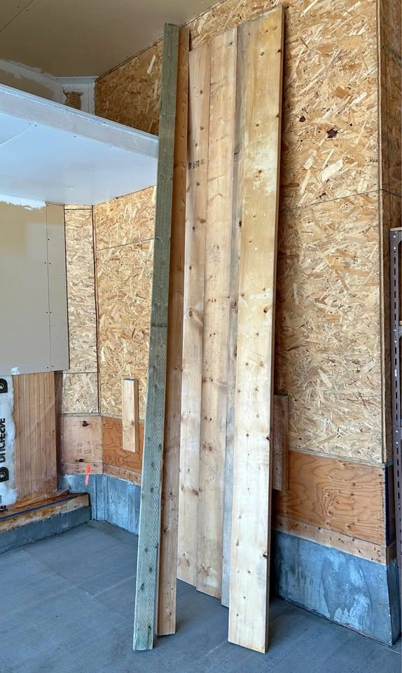 6 Pieces of 10’ Foot Lumber (4x 2x8 & 2x 2x4)