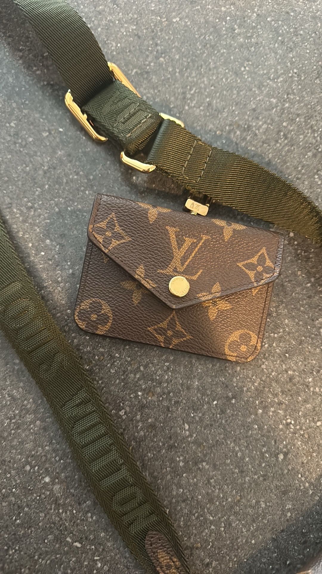 Louis Vuitton - photo 2