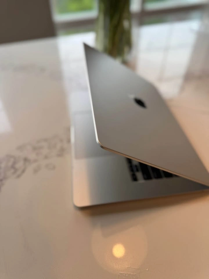 2024 - 15-inch M3 MacBook Air - photo 4
