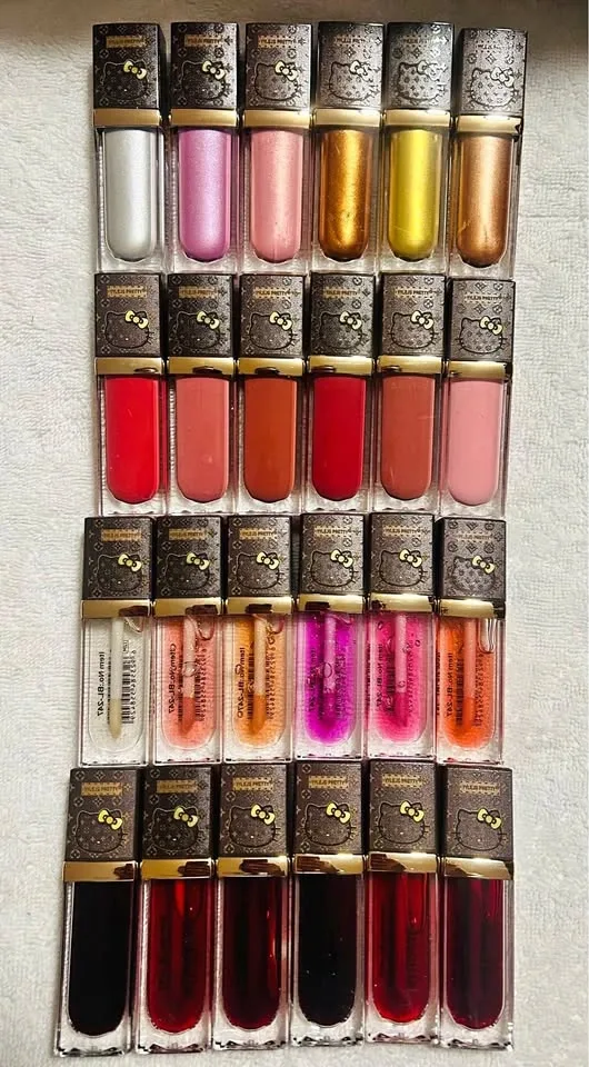 Hello Kitty Lip Gloss Luxury - Choose Your Shade