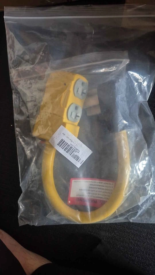 14-30P to 4-Outlet 5-15R/5-20R 1.5ft 10AWG Power Adapter - photo 5