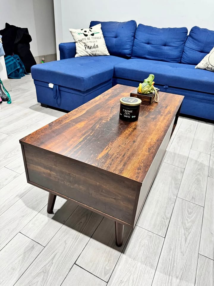 LEAVING NYC: Living room coffee table