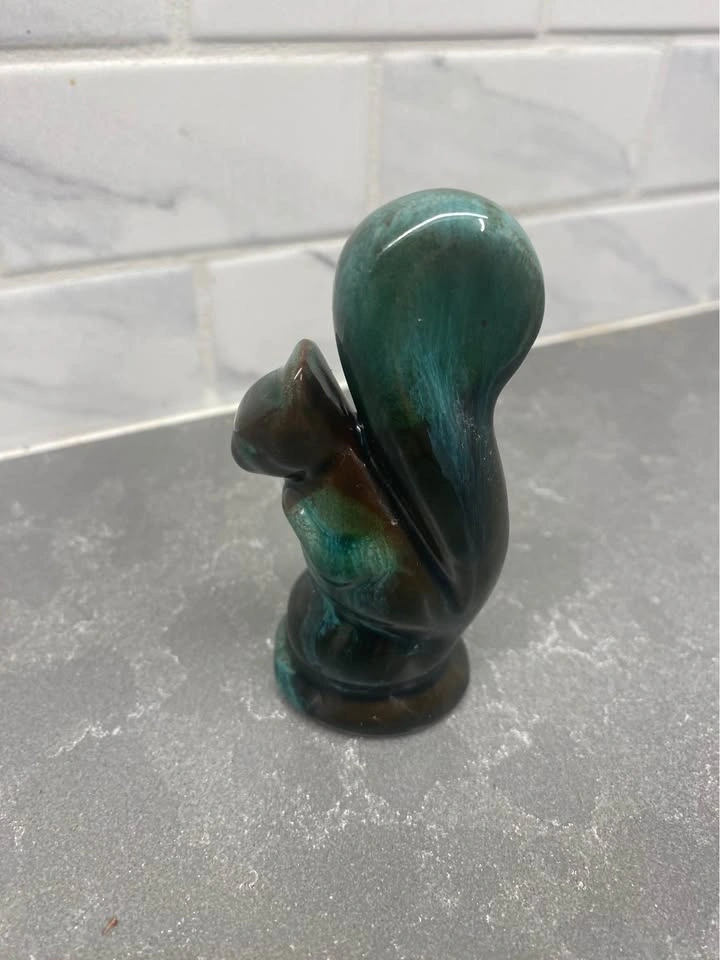 Blue Mountain Pottery Ceramic Squirrel Figurine - photo 3