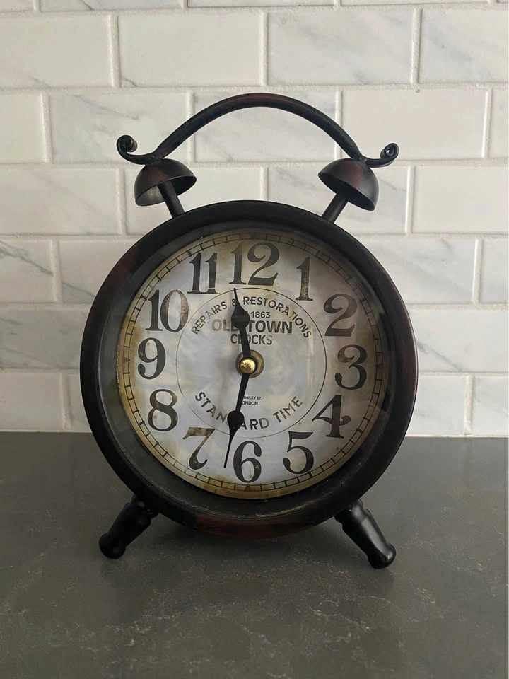 Old Town Clocks “Vintage Style” Alarm Clock - photo 2