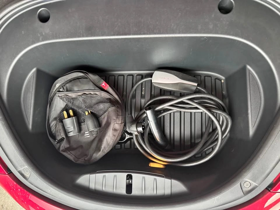 Tesla Mobile Charger 120v/240v
